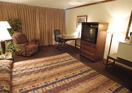 Boulder Outlook Hotel & Suites Номер фото